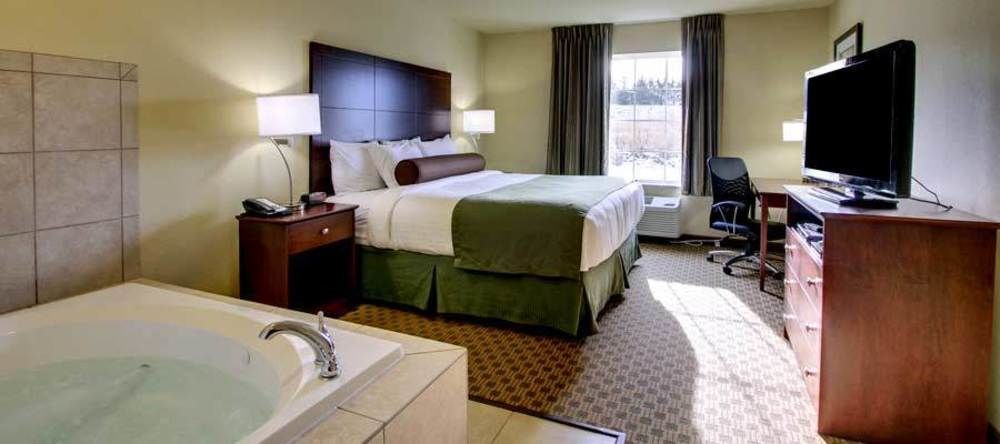 Cobblestone Inn & Suites-Winterset Dış mekan fotoğraf