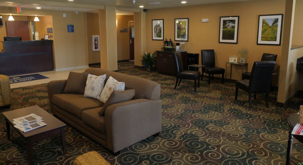 Cobblestone Inn & Suites-Winterset Dış mekan fotoğraf