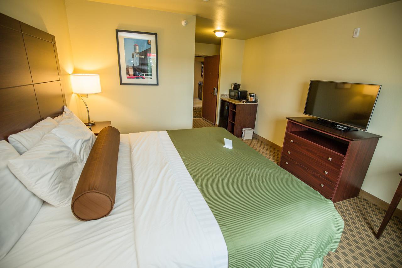 Cobblestone Inn & Suites-Winterset Dış mekan fotoğraf